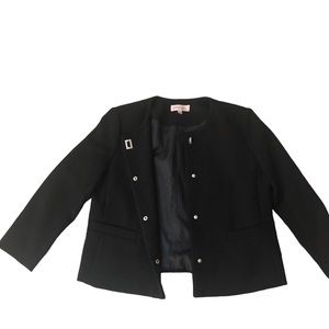 Philosophy women’s blazer jacket with snap closure two front pockets round neck